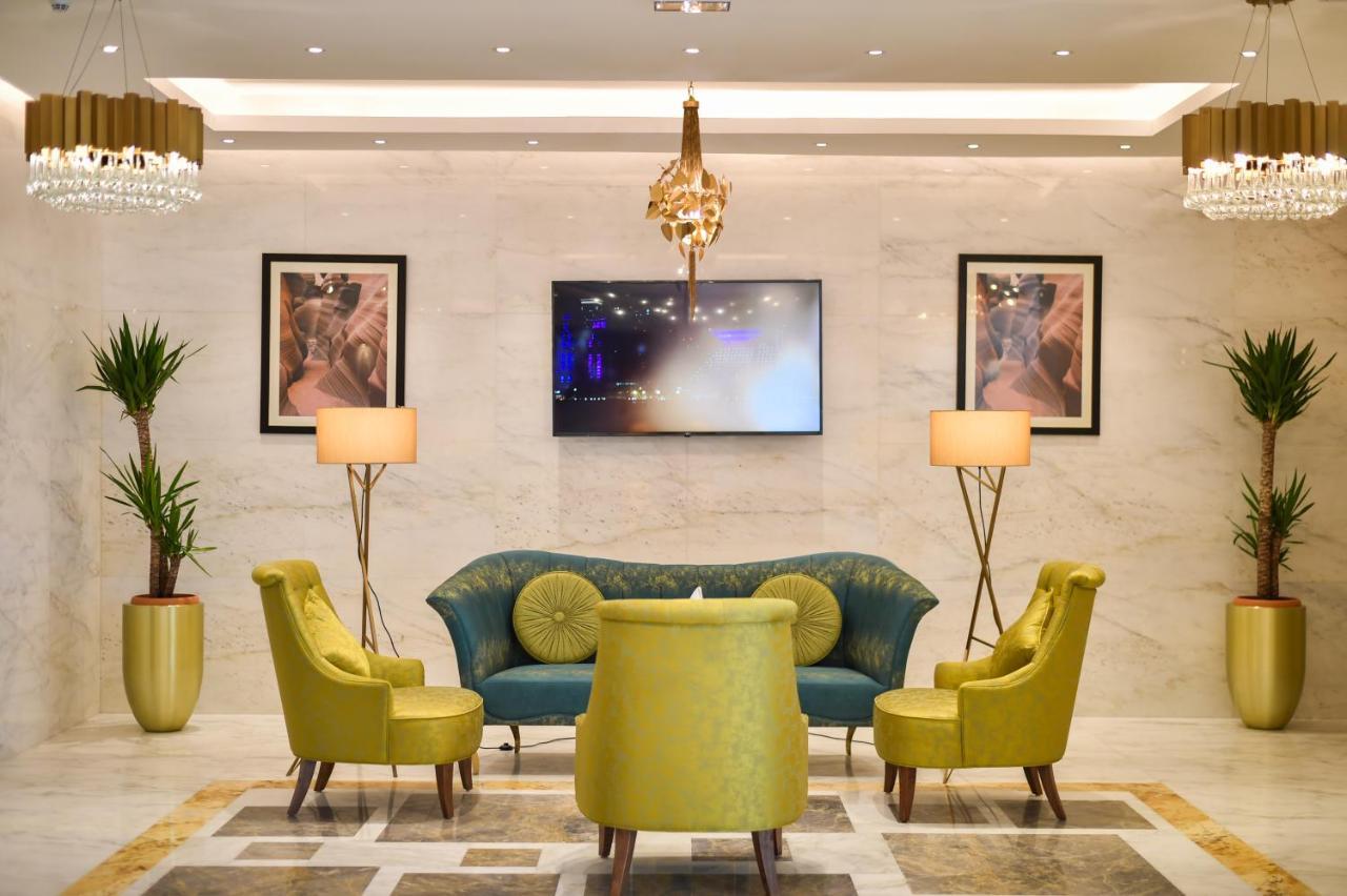 Waterfront Hotel Apartment Lusail Eksteriør billede The lobby of the hotel