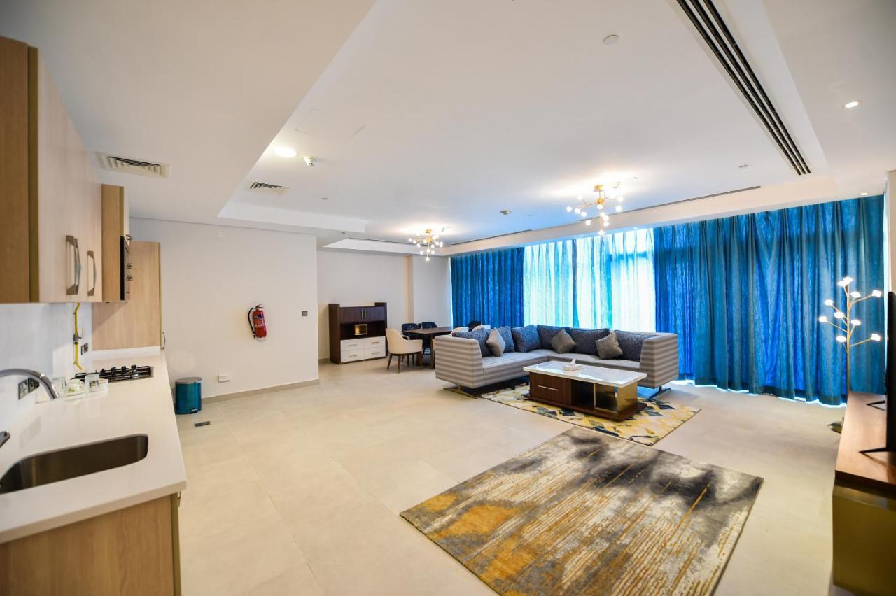 Waterfront Hotel Apartment Lusail Eksteriør billede A living room in a typical apartment