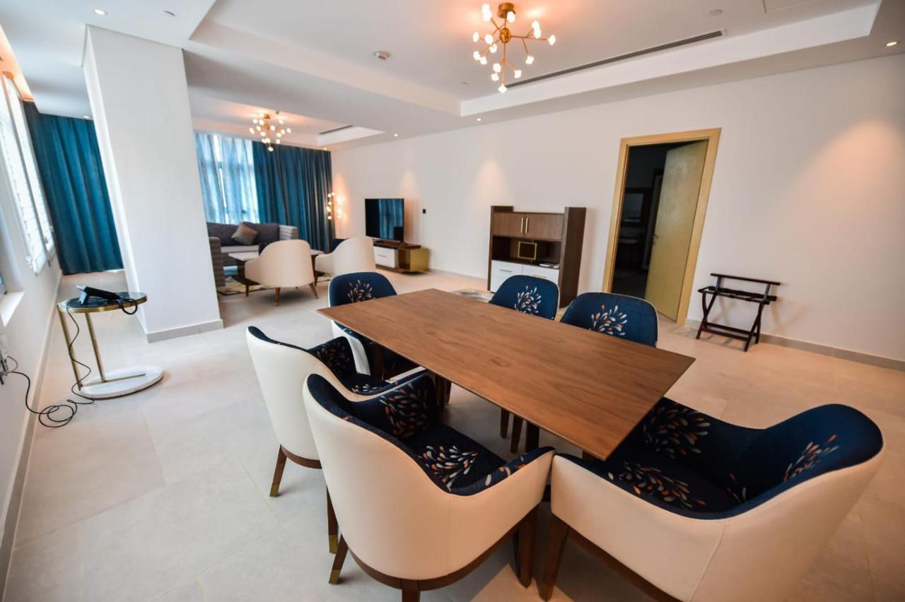 Waterfront Hotel Apartment Lusail Eksteriør billede A suite at the hotel